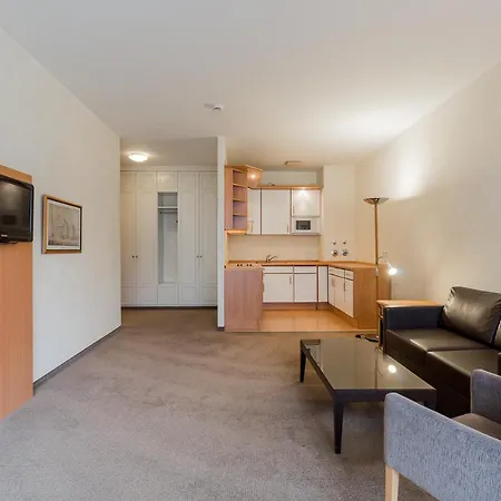 Apartmenthaus Mitte * ברלין