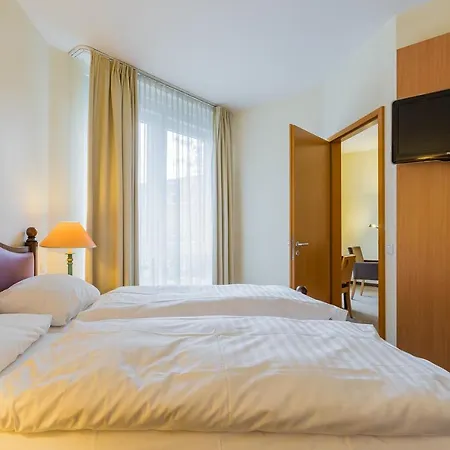 Apartmenthaus Mitte * ברלין